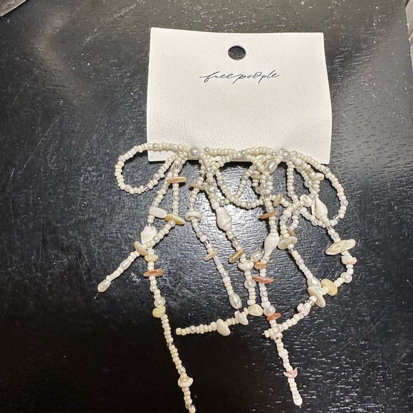 Free People Say You Love Me Bow Shell Earrings NWT - Picture 2 of 3